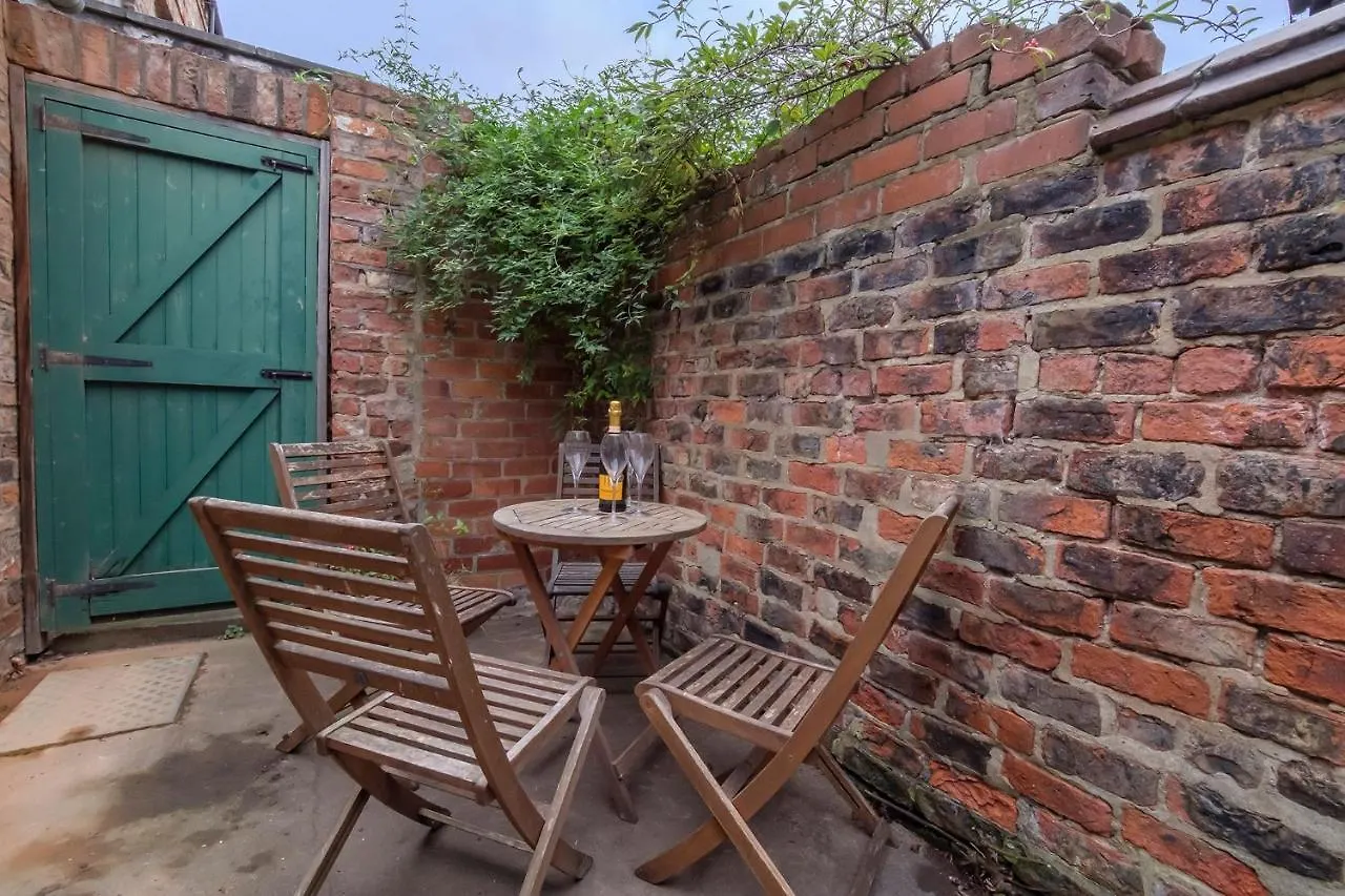 Historic House In The Heart Of York City Centre With Free Parking Birleşik Krallık